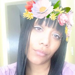 Meet your Posher, Ebony